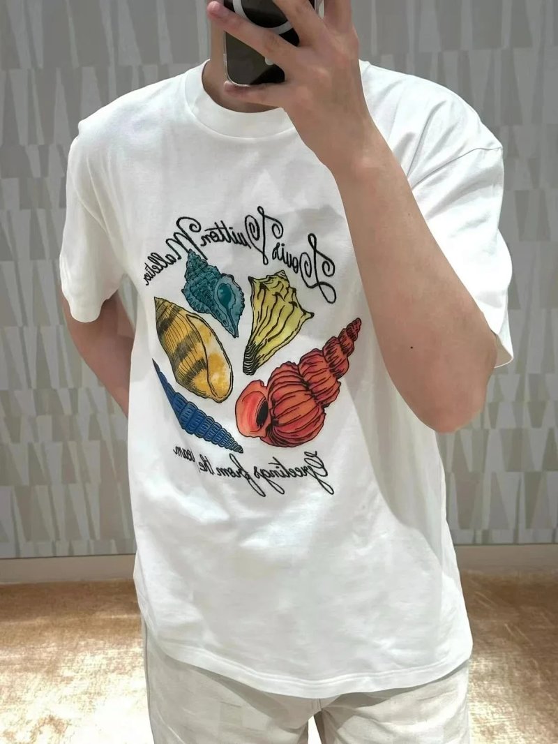 Tee from Yin Kuang's Shop
