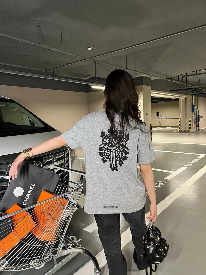 Tee from Yin Kuang's Shop