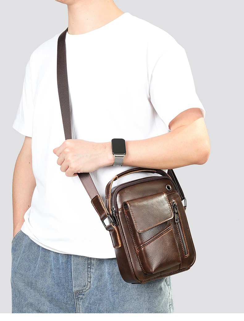 Design Leather Crossbody Bag Black - 10