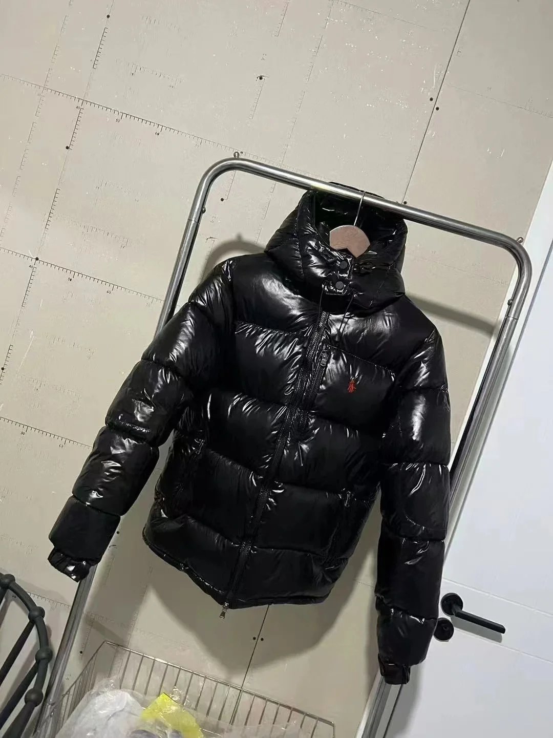 4 (pre-sale payment, about 7 days, no support for refund after ordering)