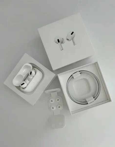 Apple AirPods Pro (2nd Gen) Midnight TWS Earbuds - 5