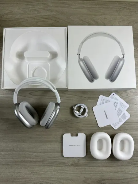 Apple AirPods Pro (2nd Gen) Midnight TWS Earbuds - 8
