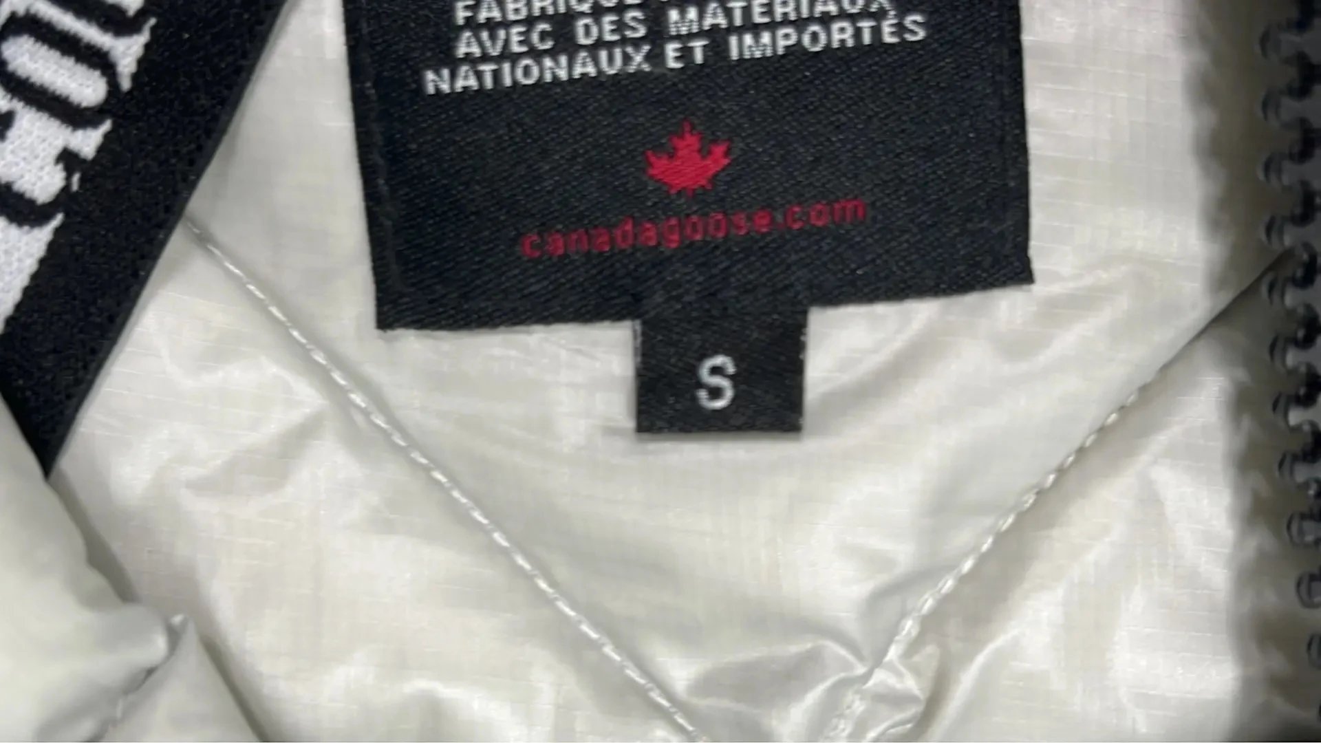 Canada Goose Chilliwack Bomber Navy Blue Down Jacket - 10