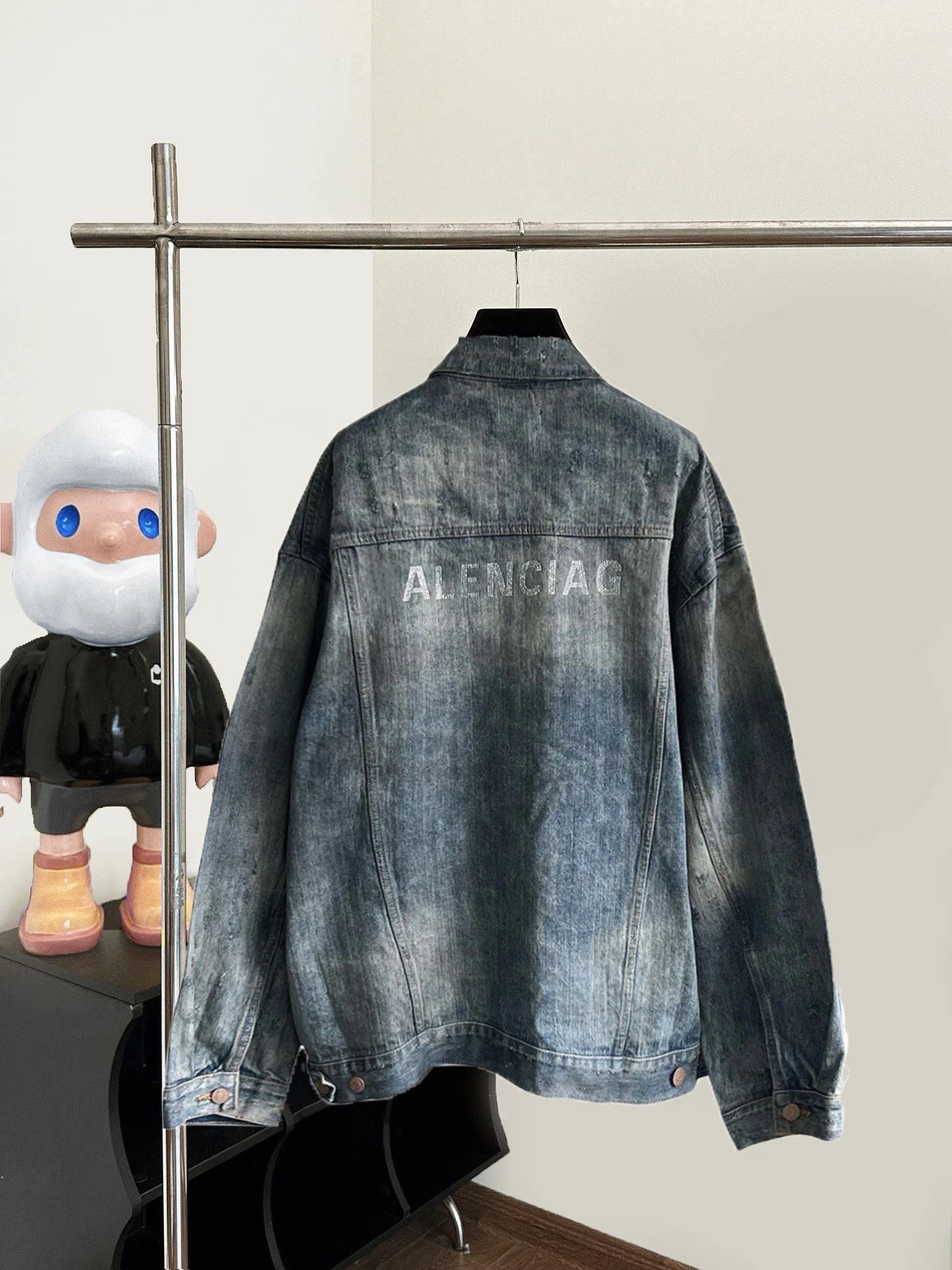 Gallery Dept Distressed Washed Denim Jacket - 3