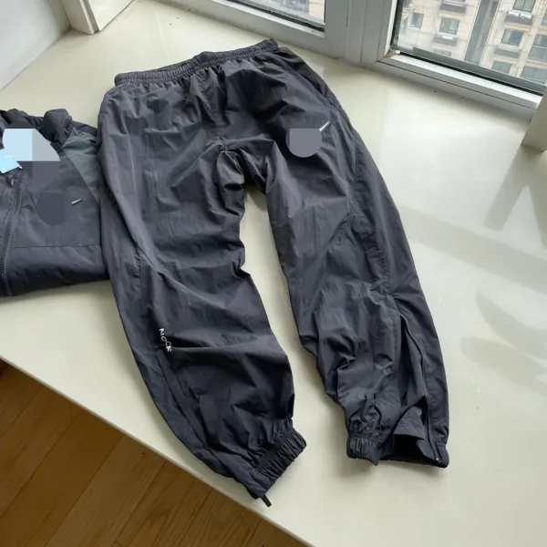 Alo Yoga Windbreaker Pants Charcoal Gray Pants - 5