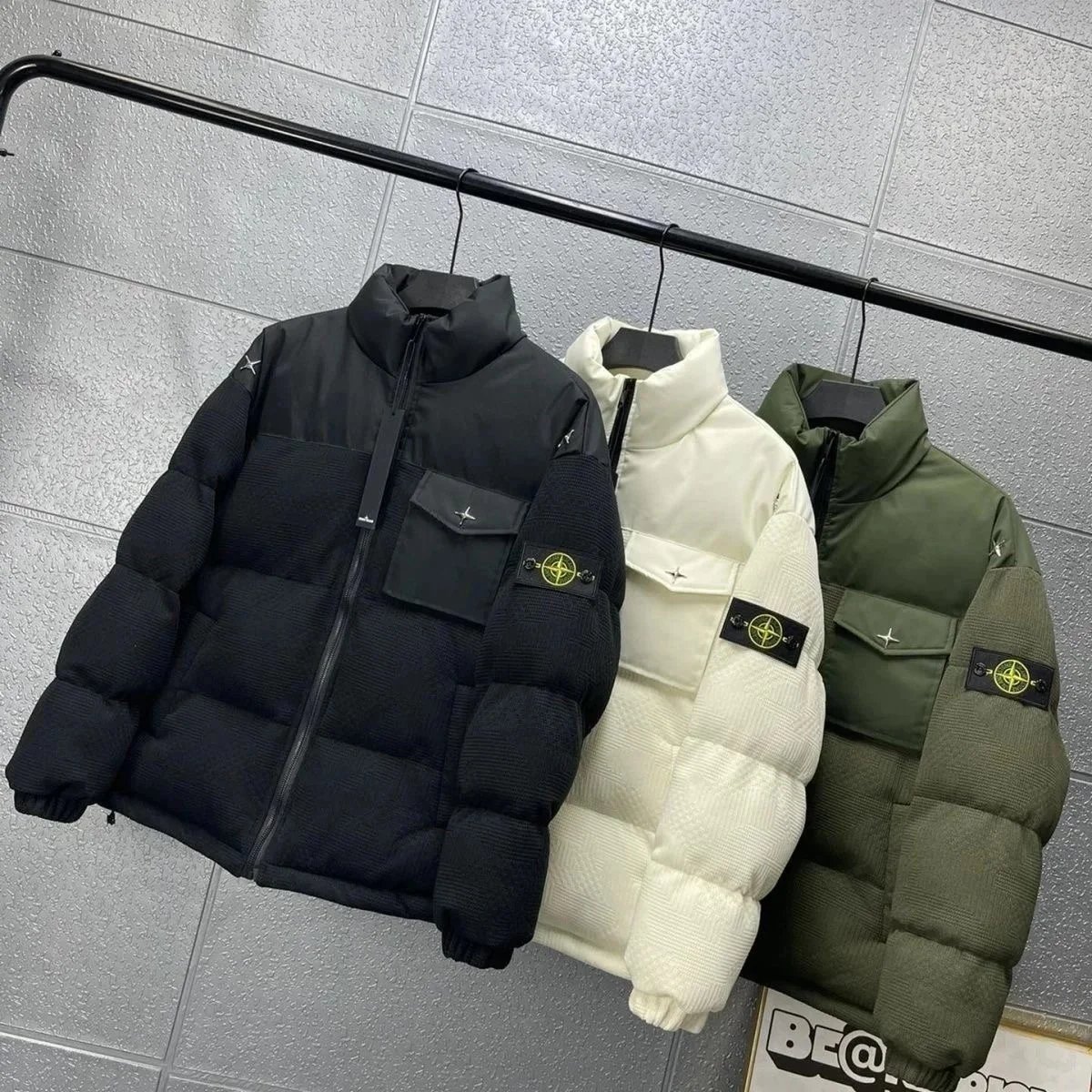 S石头羽绒服L - 134422