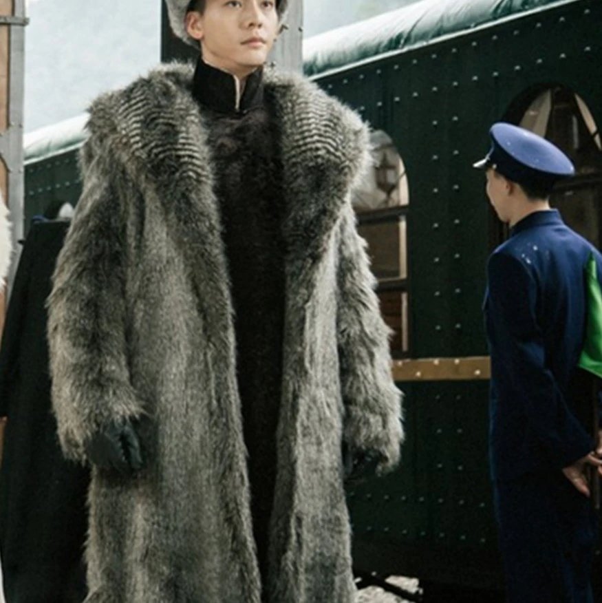 Design Long Gray Fur Coat with High Collar Outerwear