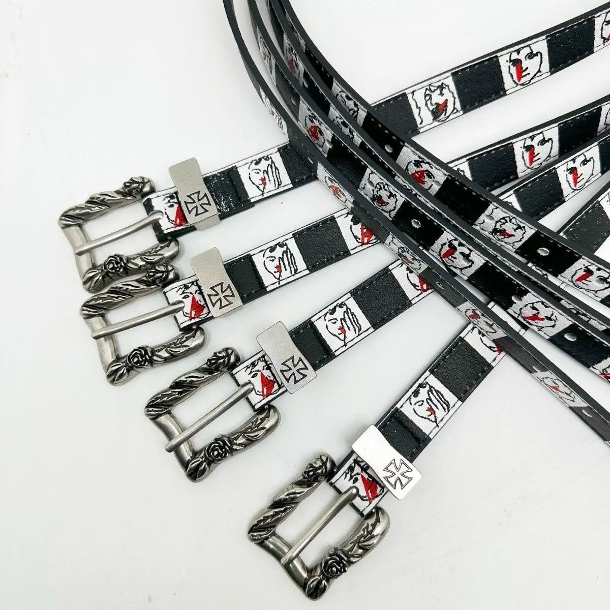 Hand-Drawn Pattern Of A WealthySecond-Generation Characterwith Nosebleed And Belt,Checkerboard Black And WhiteBelt, Student Punk Style Belt