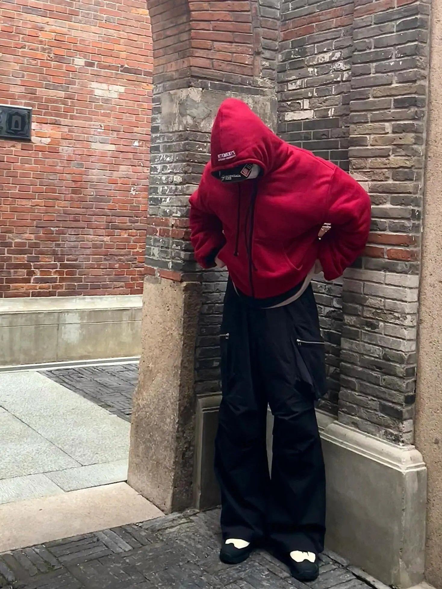 Vetements Indoor Pistol Shooting Star Hoodie Burgundy - 5