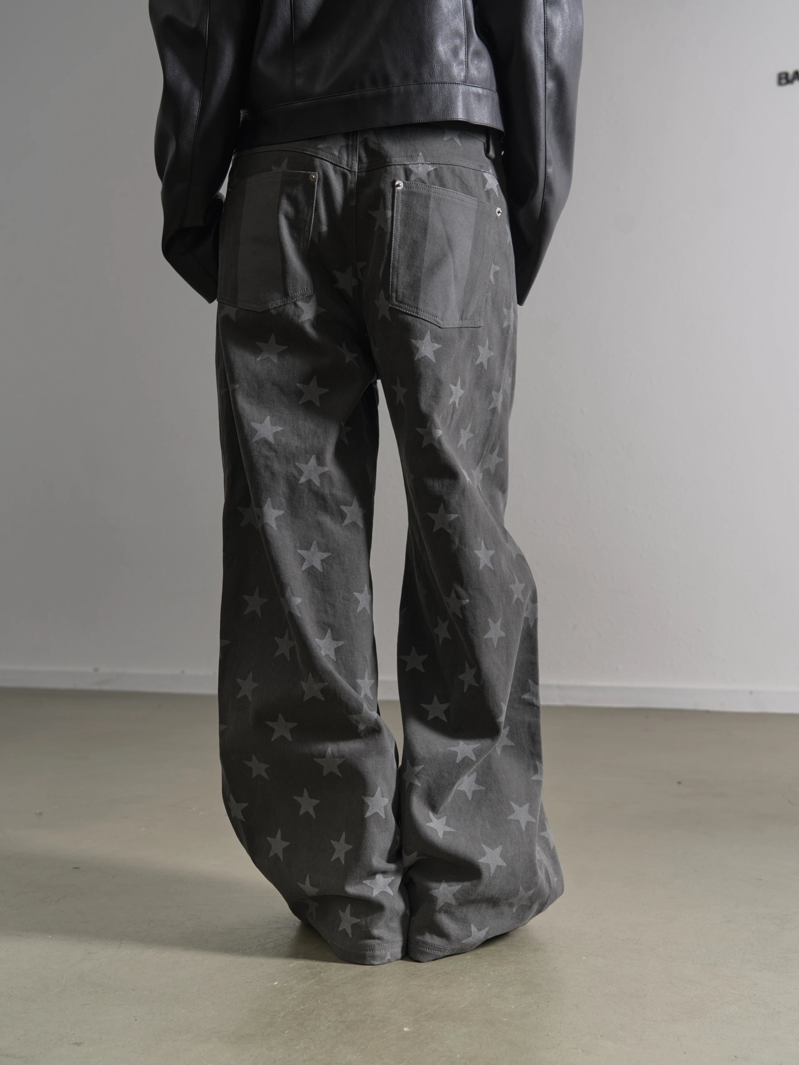 No E Mosen(Noe) Dark Gray Star Pants