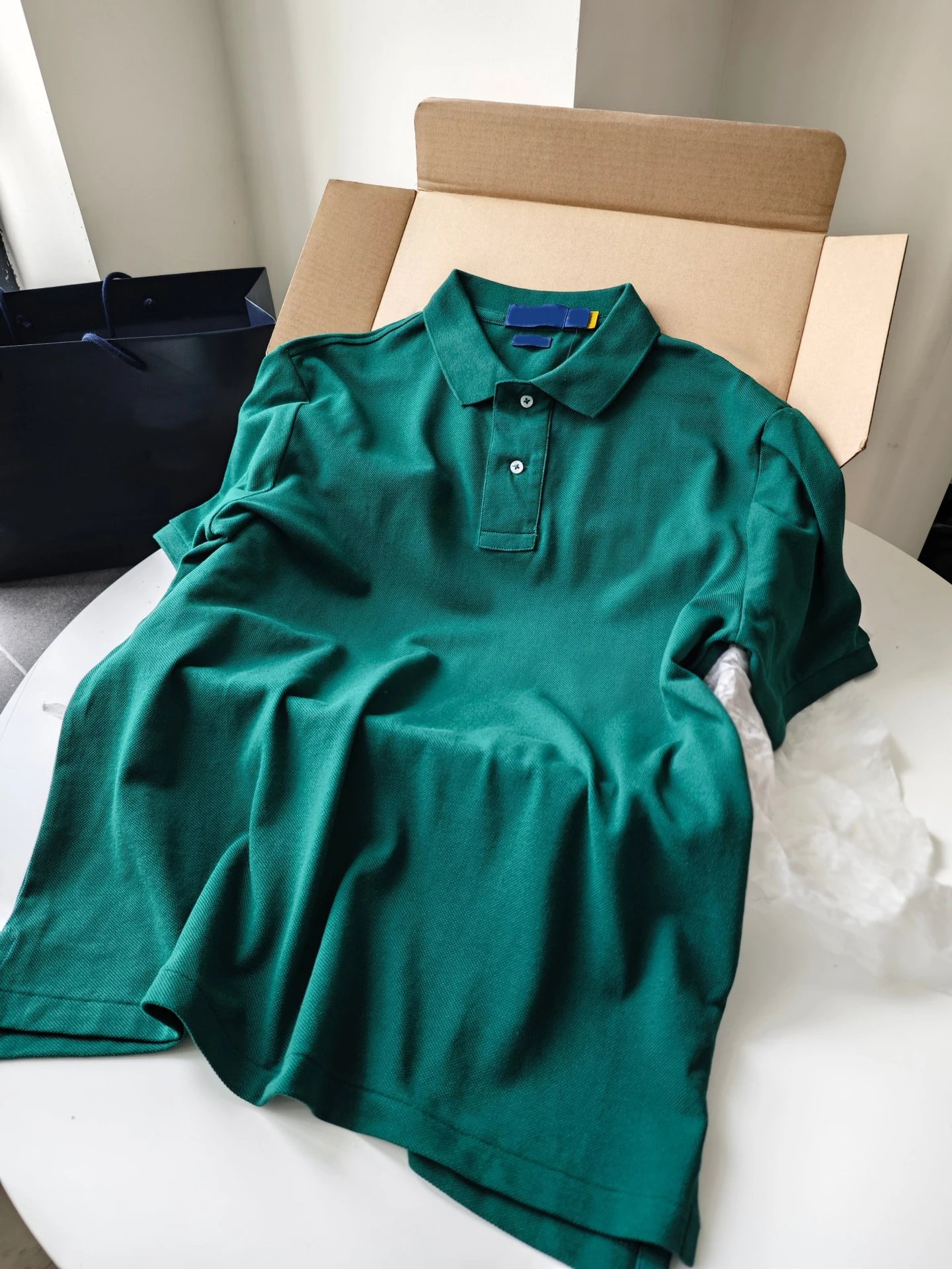 Dark green [red label]