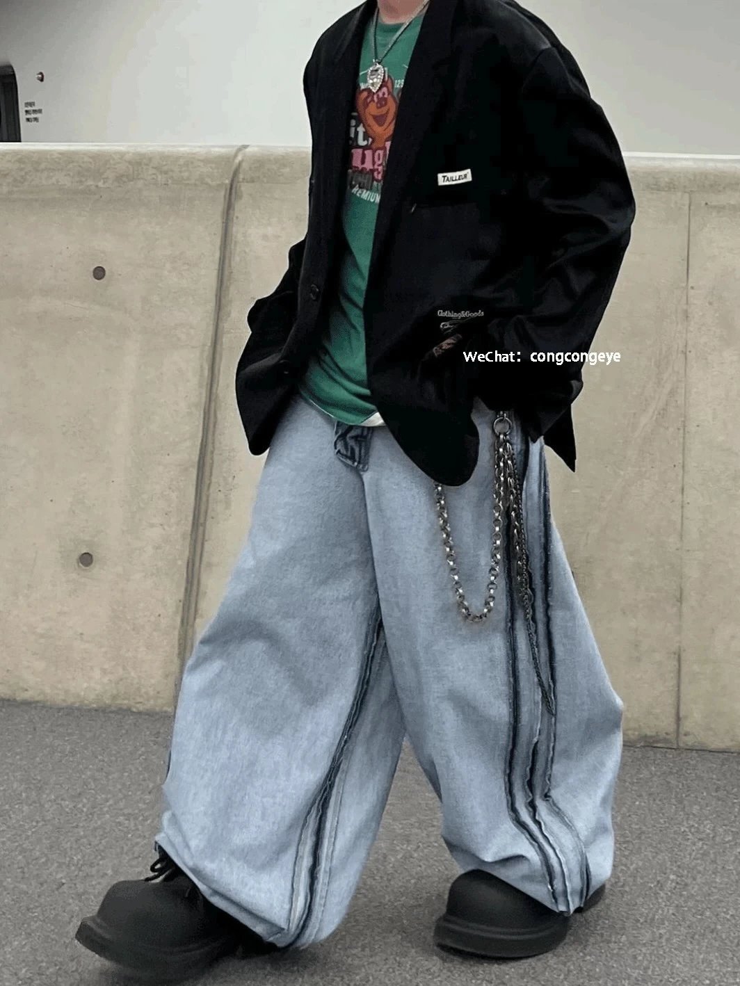 Vetements Reversed Baggy Jeans