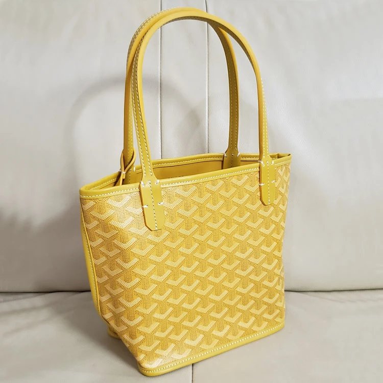 Goyard White Handbag
