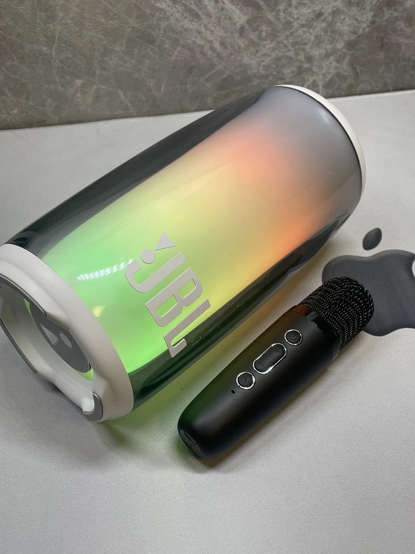 Digital-high-quality audio