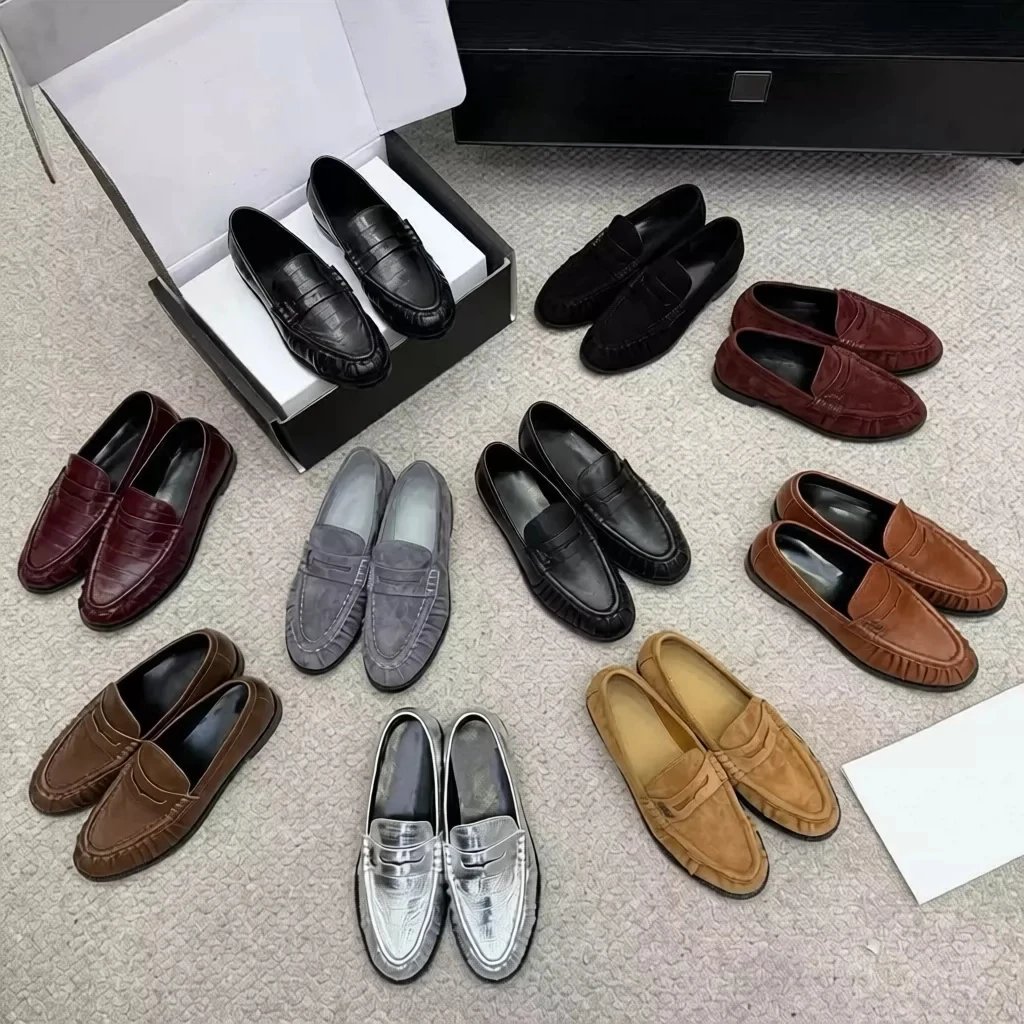 Gaoding's new all leather metal buckle loafers with round toe cowhide folds, single shoe with toe cover for casual women's shoes