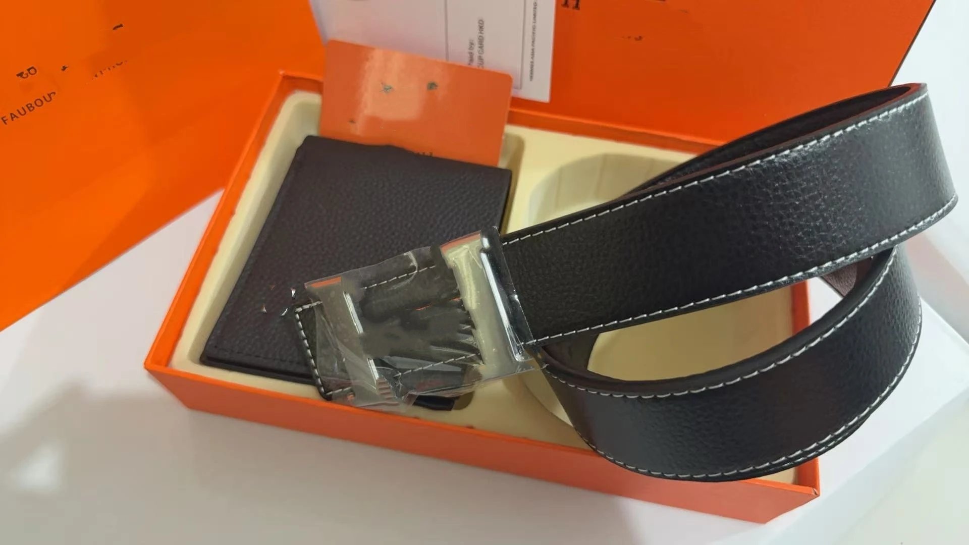 Ferragamo Belts Gancini Buckle Belt and Wallet Gift Set — Silver tool sleeve