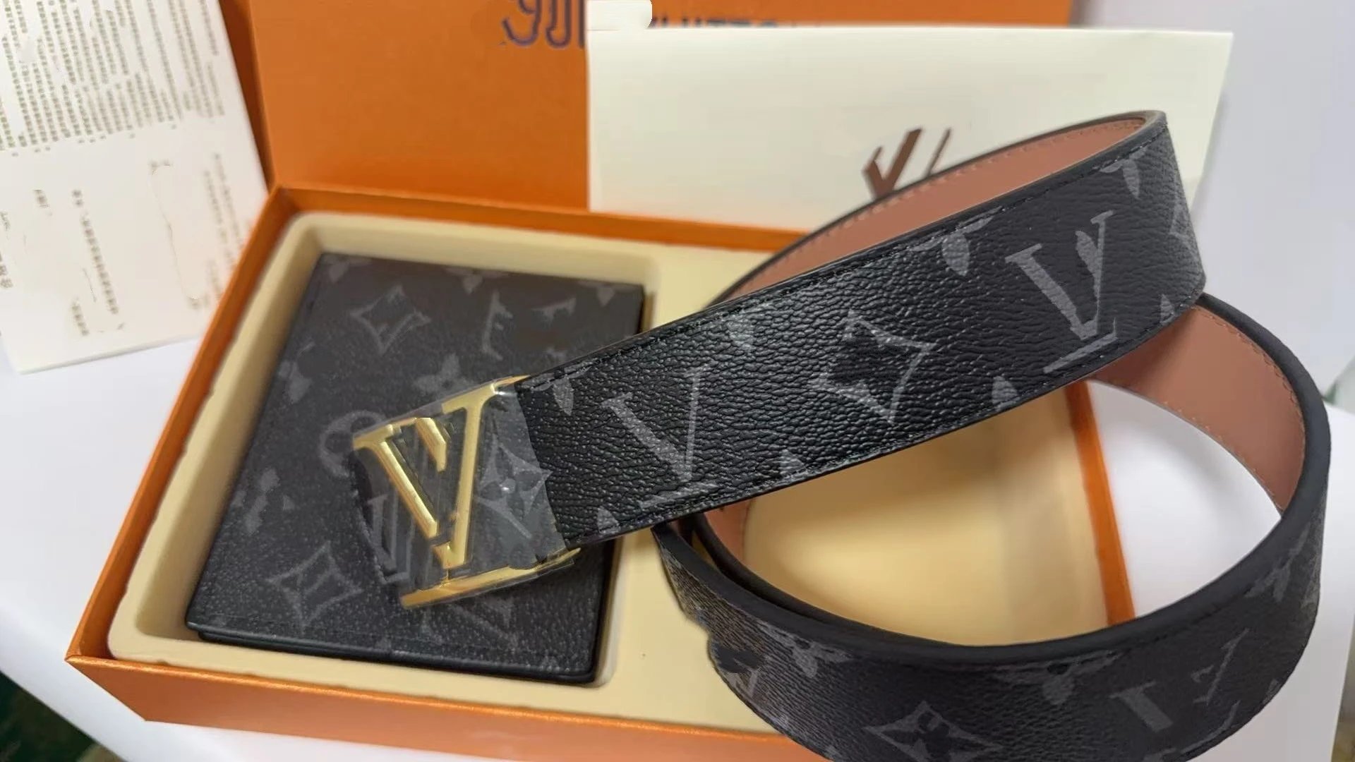 Ferragamo Belts Gancini Buckle Belt and Wallet Gift Set — Black flower gold buckle set