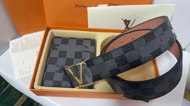 Ferragamo Belts Gancini Buckle Belt and Wallet Gift Set product detail image 18