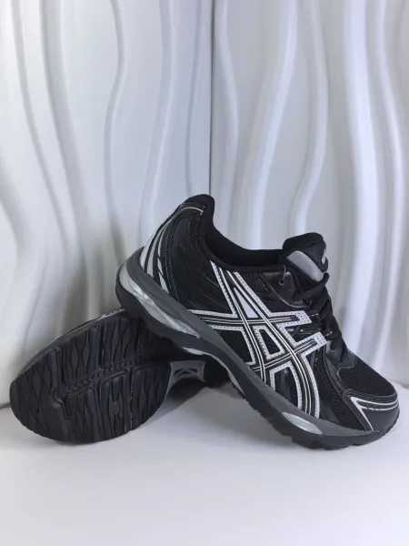 Asics Gel-Nimbus Black Silver Running Shoes - 1