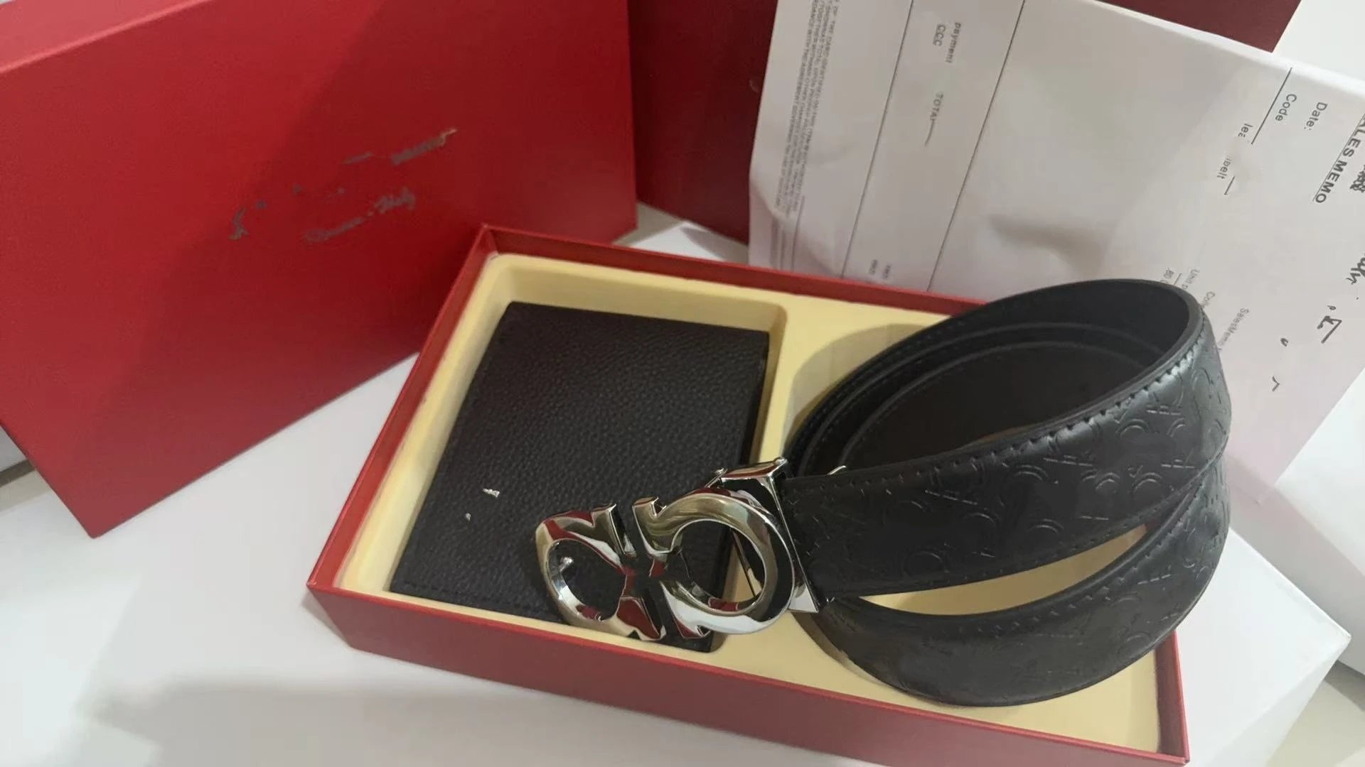 Ferragamo Belts Gancini Buckle Belt and Wallet Gift Set — Horseshoe silver buckle set