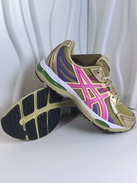 Asics Gel-Kayano 25 Gold Pink Purple Running Shoes - 1