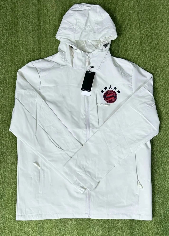 Bayern White Windbreaker Thin Edition