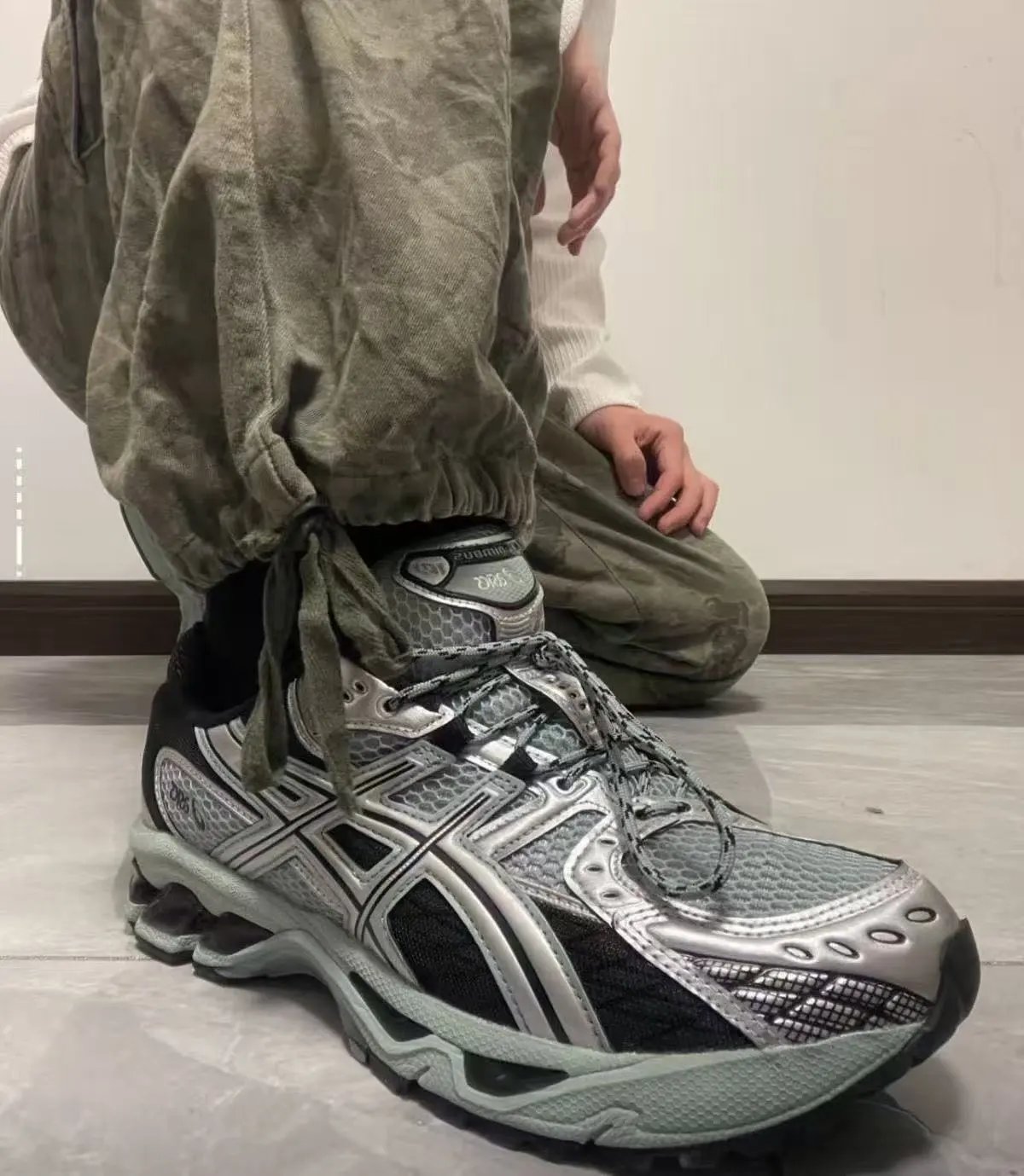 Asics Gel-Kayano 14 White Blue Black Running Shoes - 15