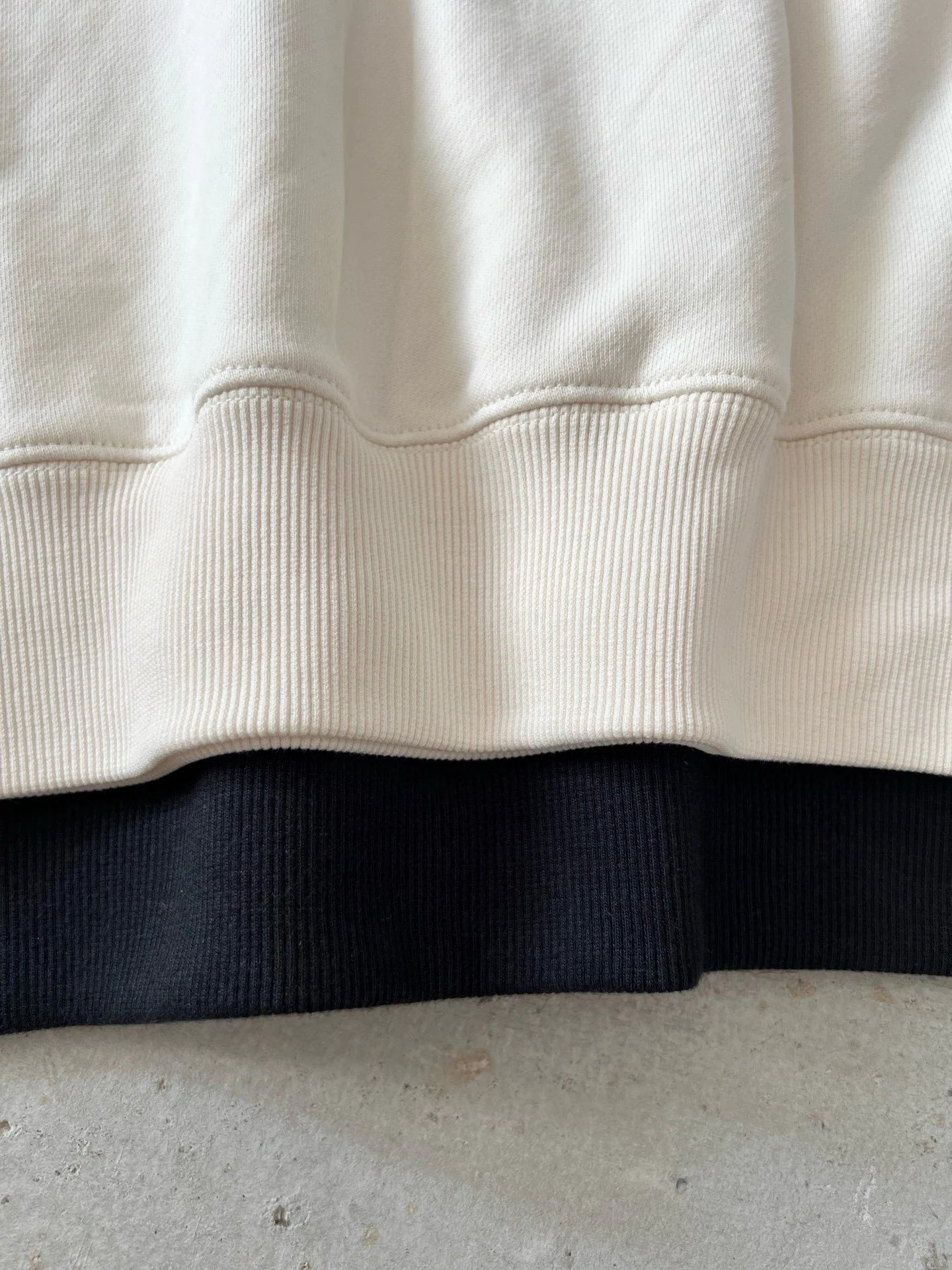 Jacquemus Bomber Cardigan Light Gray Outerwear - 33