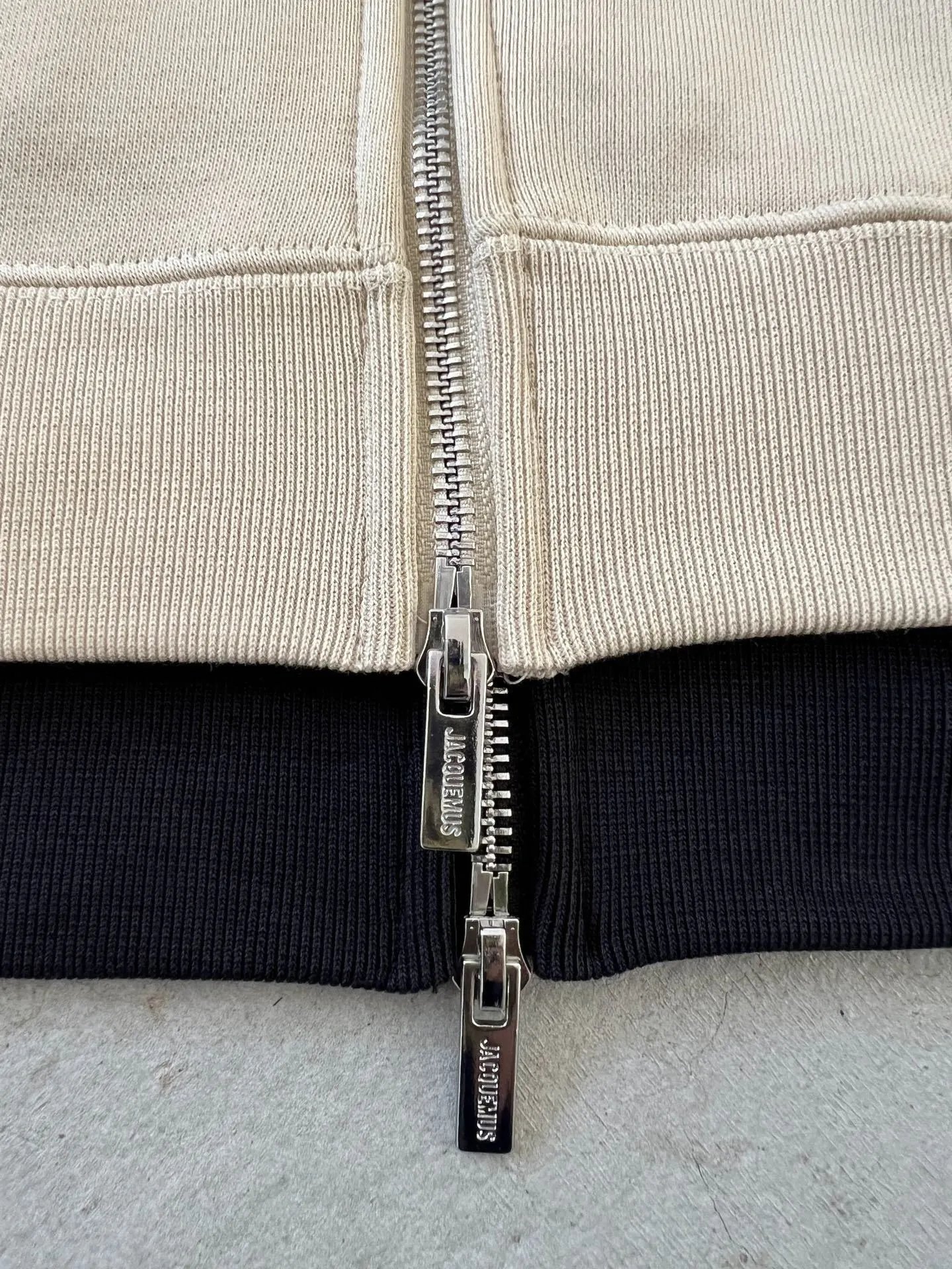 Jacquemus Bomber Cardigan Light Gray Outerwear - 35