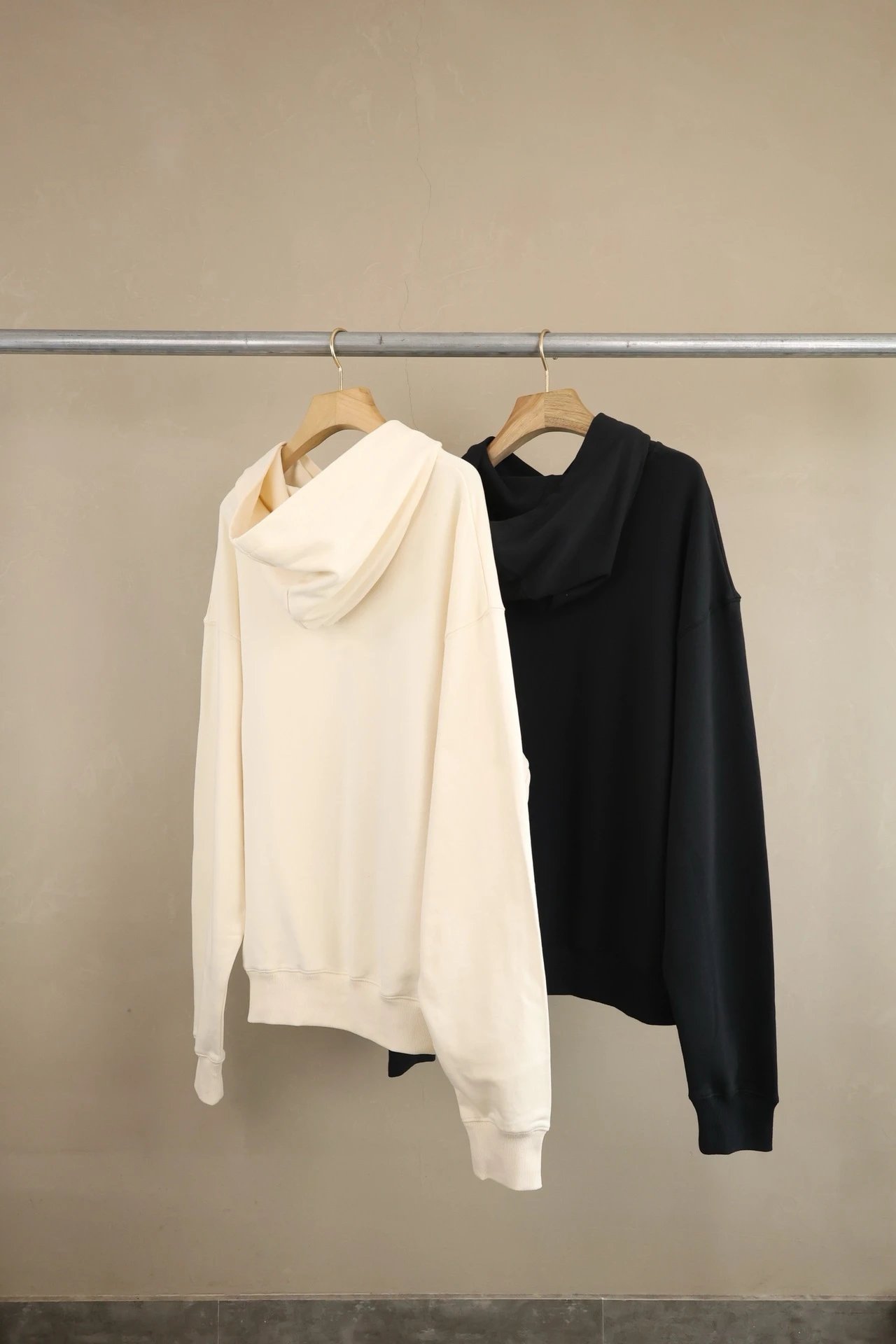 Jacquemus Bomber Cardigan Light Gray Outerwear - 39