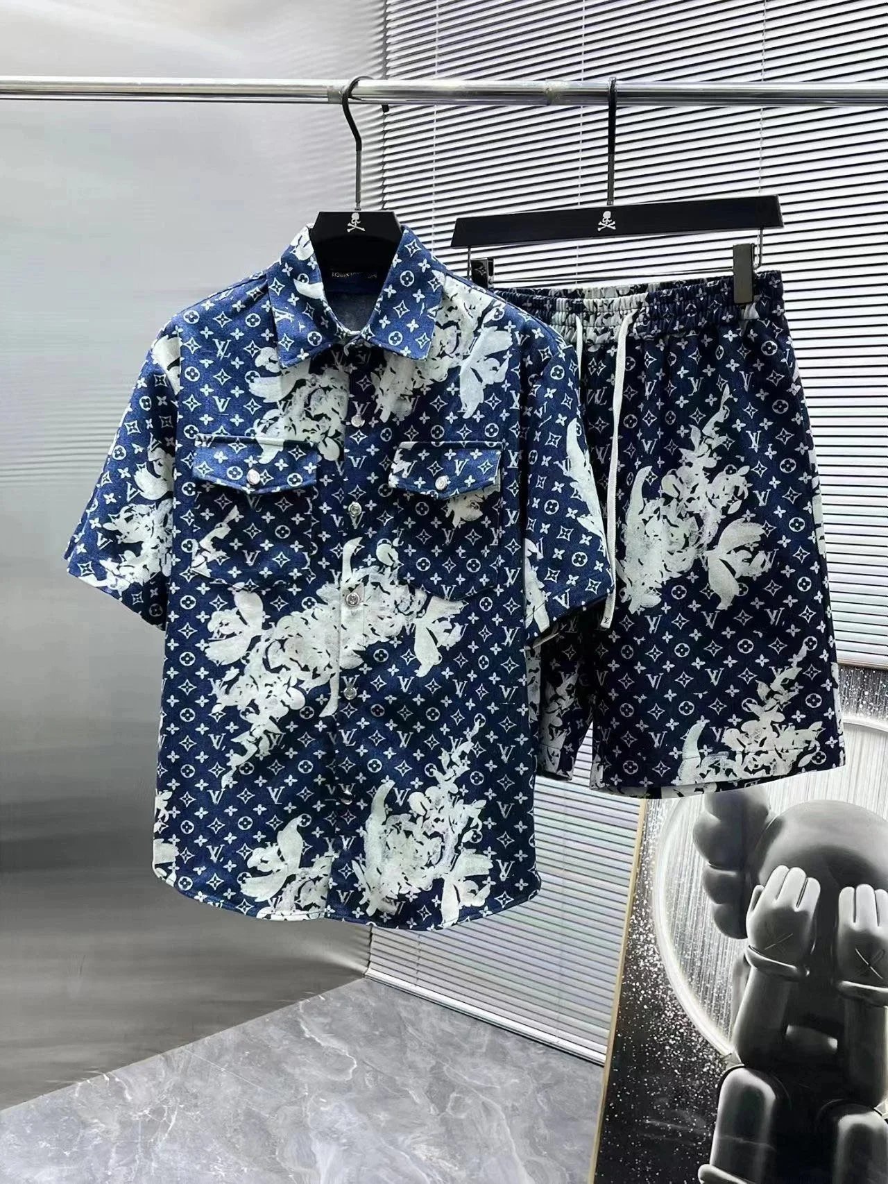LV-Blue Monogram