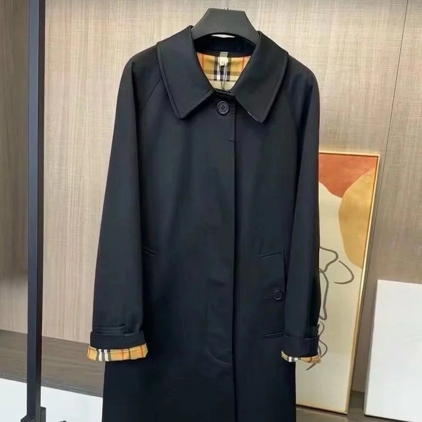 High quality trench coat - black