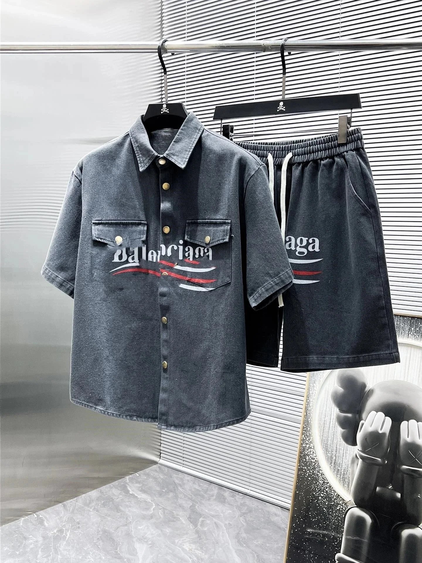 Balenciaga-18 Black