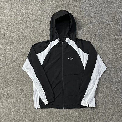 A tracksuit from the British streetwear brand Corteiz (often referred to as Corteiz London). - rep bluzy z kapturem