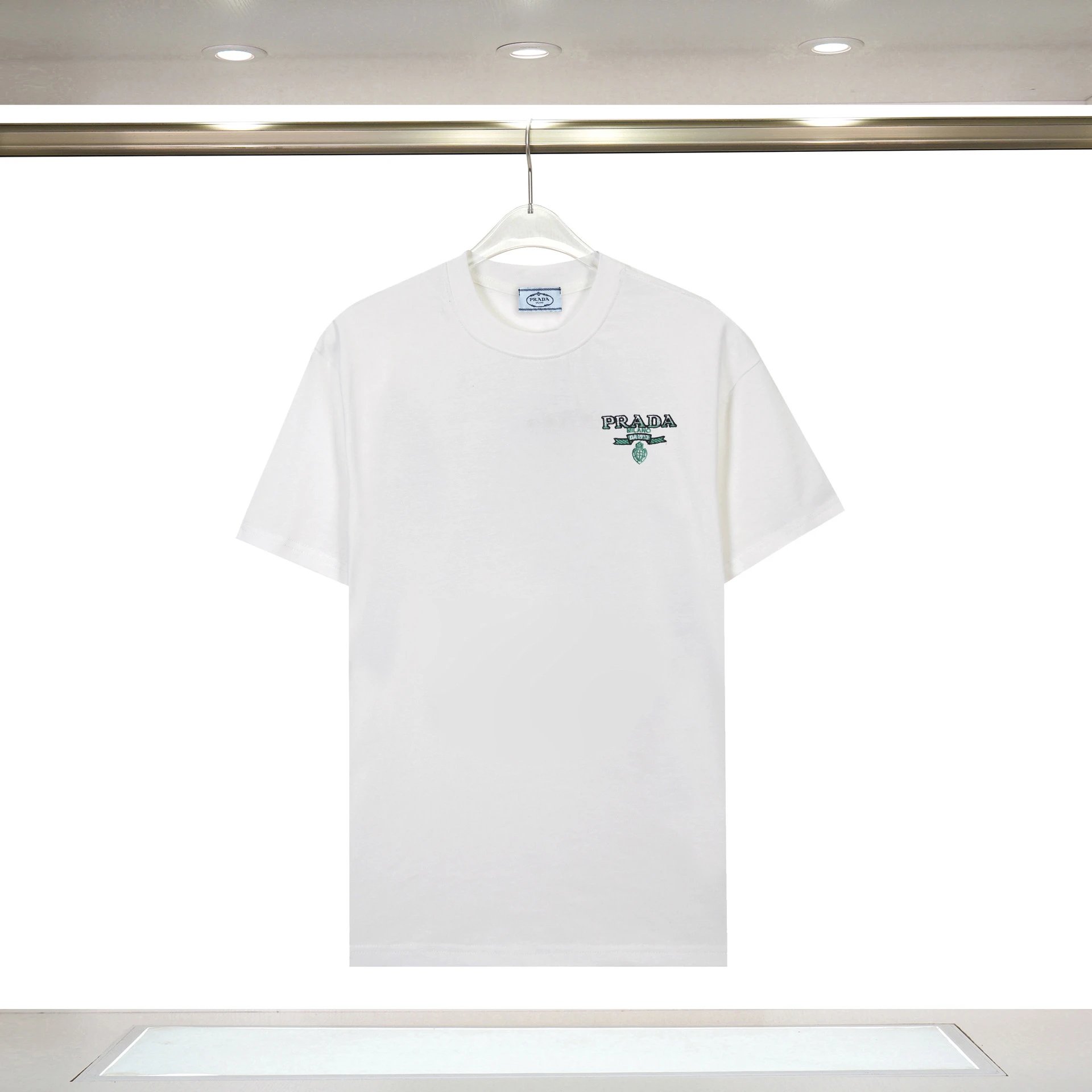823白