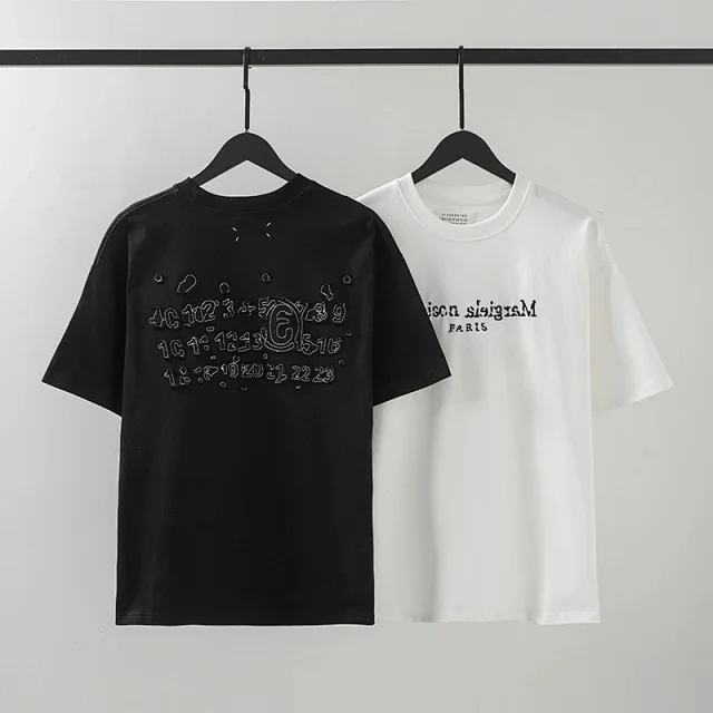 Maison Margiela T-Shirts Number Logo Graphic product detail image 6