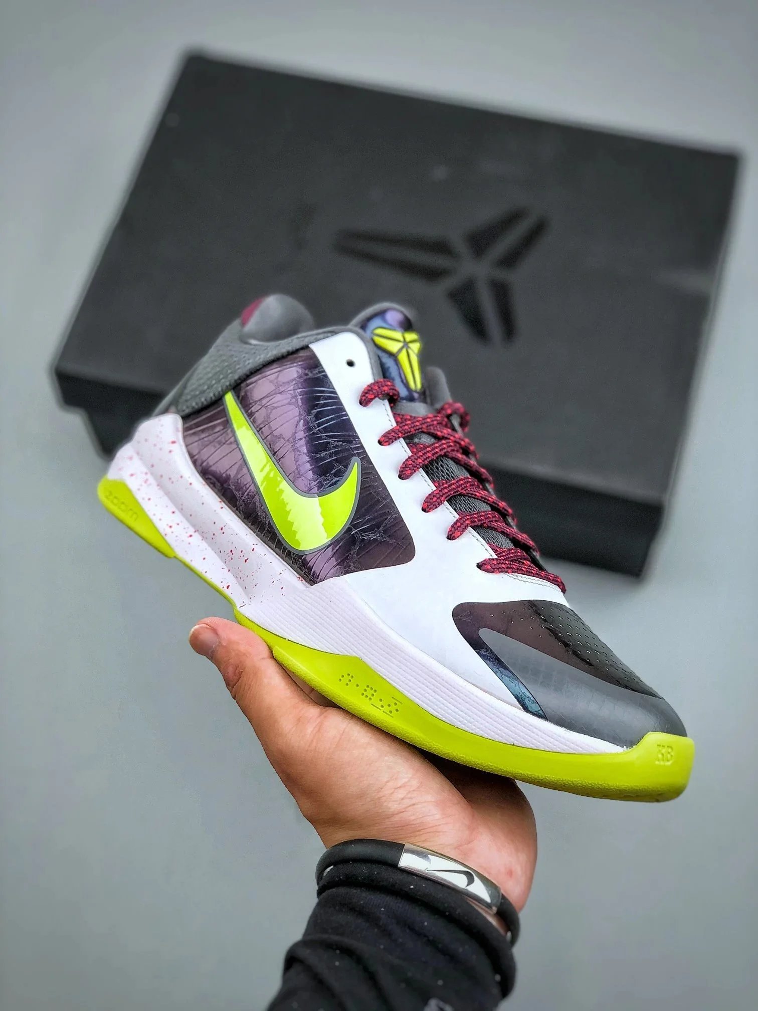 【Star版本】Zoom Kobe ZK5 "Bruce Lee" 科比五代 小丑 实战篮球鞋  CD4991-100 尺码:40-48.5