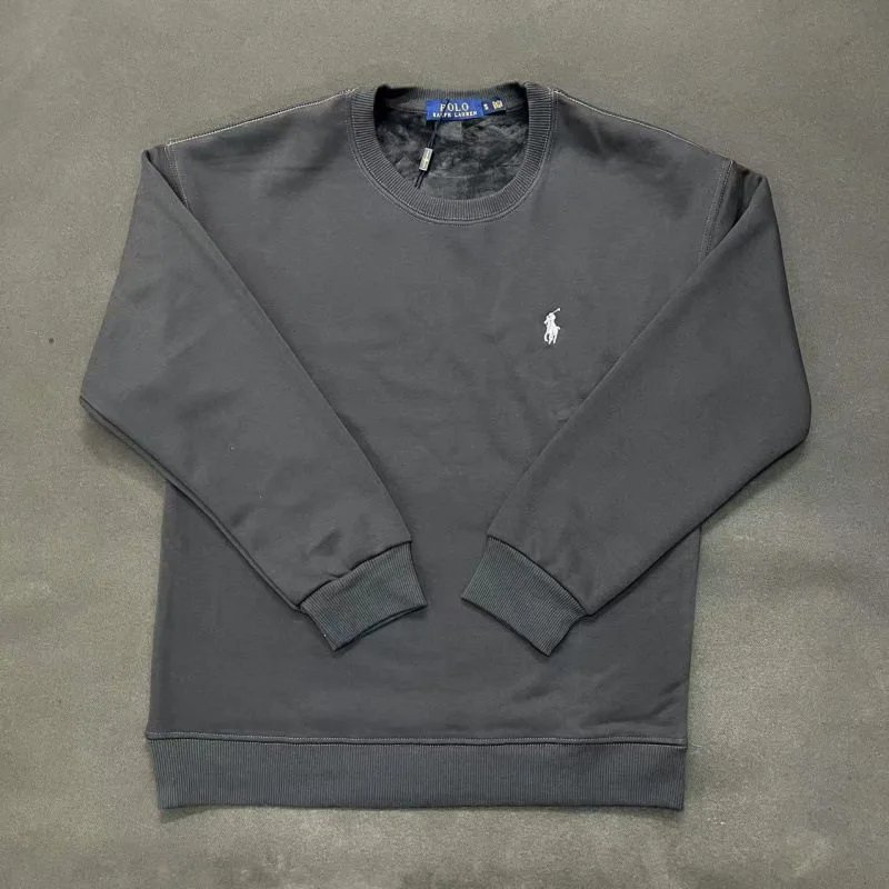Round neck black white label