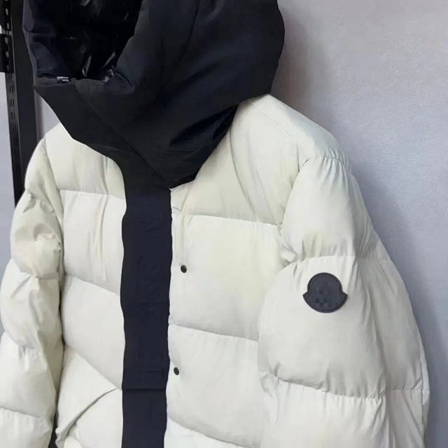 Moncler Puffer Jacket: seller detail photo 13