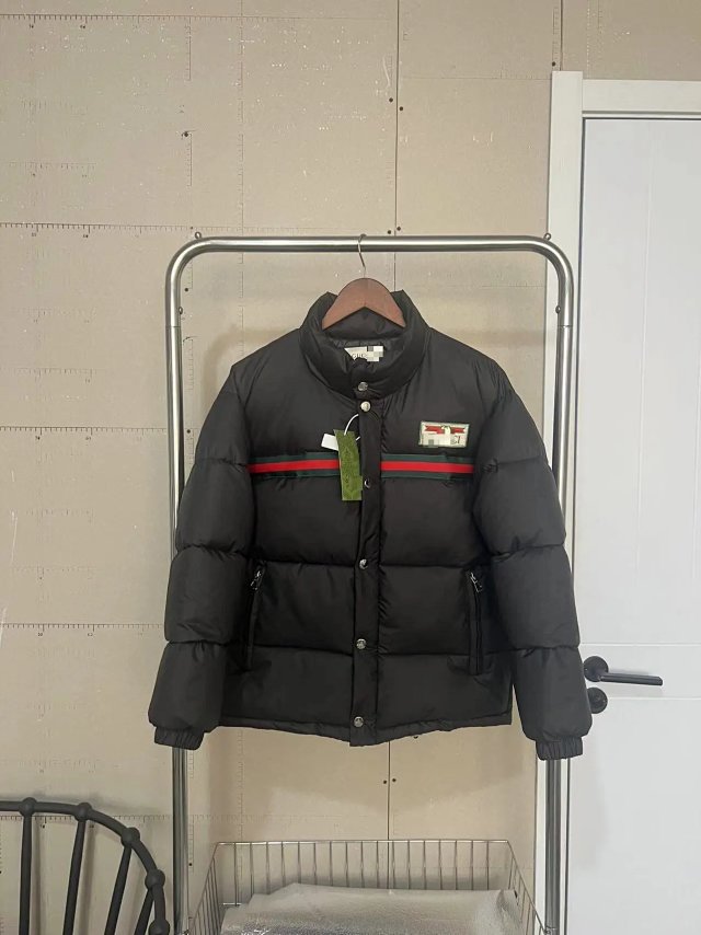 Gucci Puffer Jacket: seller detail photo 4