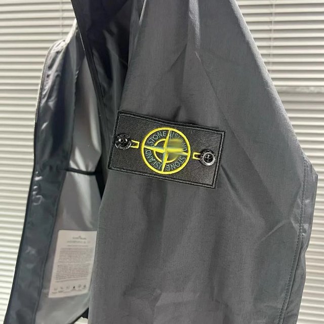 Stone Island Jacket: seller detail photo 10