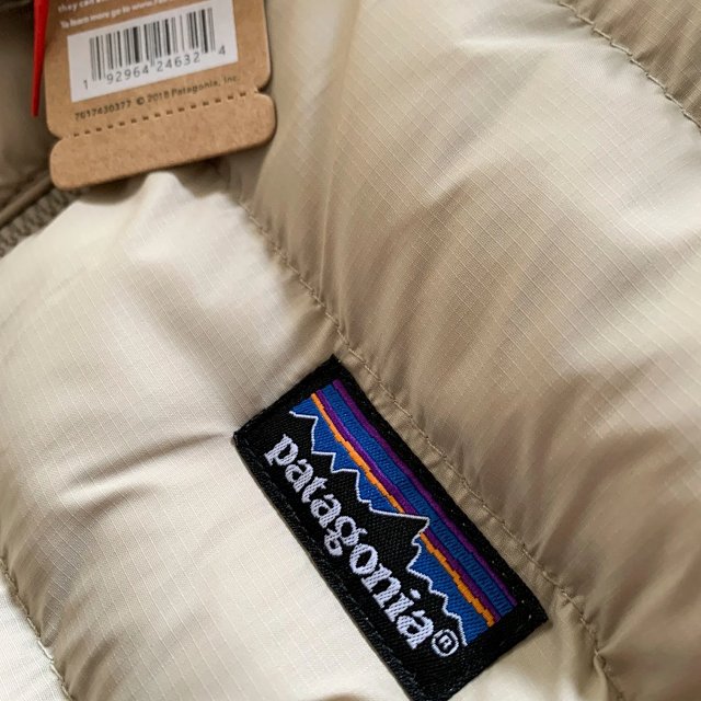 Patagonia Puffer Jacket: seller detail photo 11