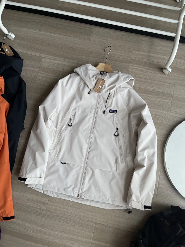 Patagonia Jacket: seller detail photo 11