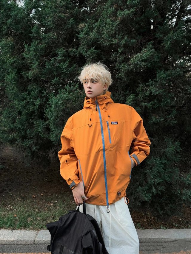 Patagonia Jacket: seller detail photo 4
