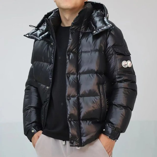 Moncler Puffer Jacket: seller detail photo 5