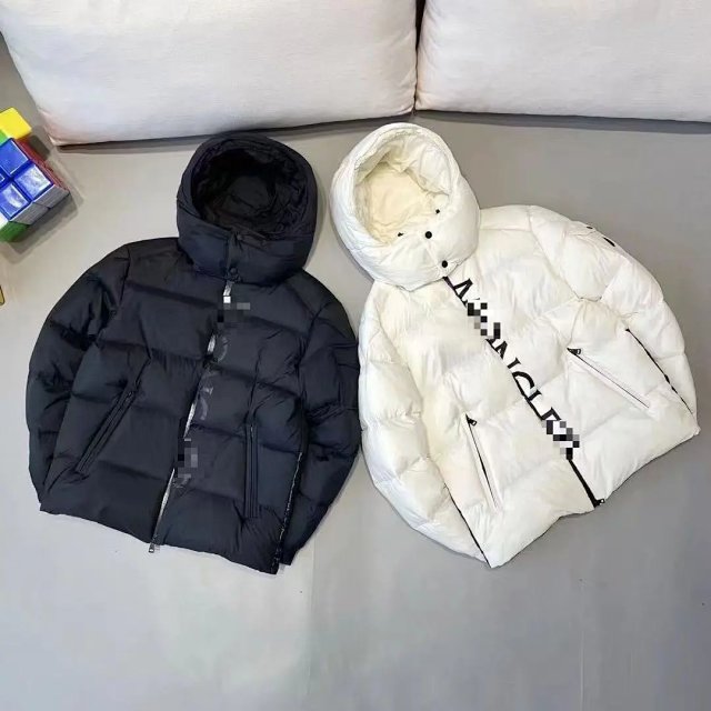 Moncler Puffer Jacket: seller detail photo 3