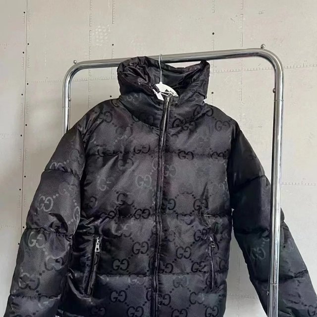 Gucci Puffer Jacket: seller detail photo 5