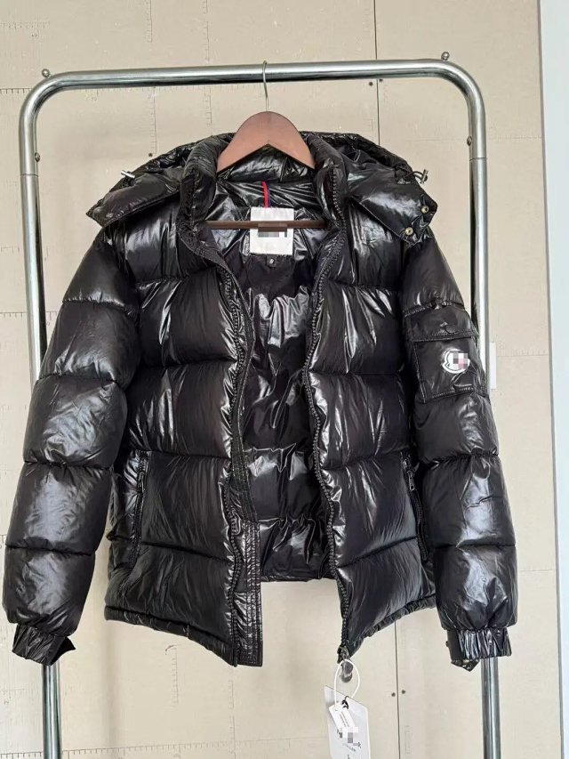 Moncler Puffer Jacket: seller detail photo 8