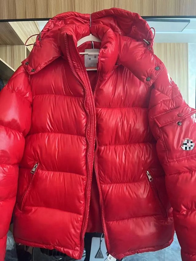 Moncler Puffer Jacket: seller detail photo 10