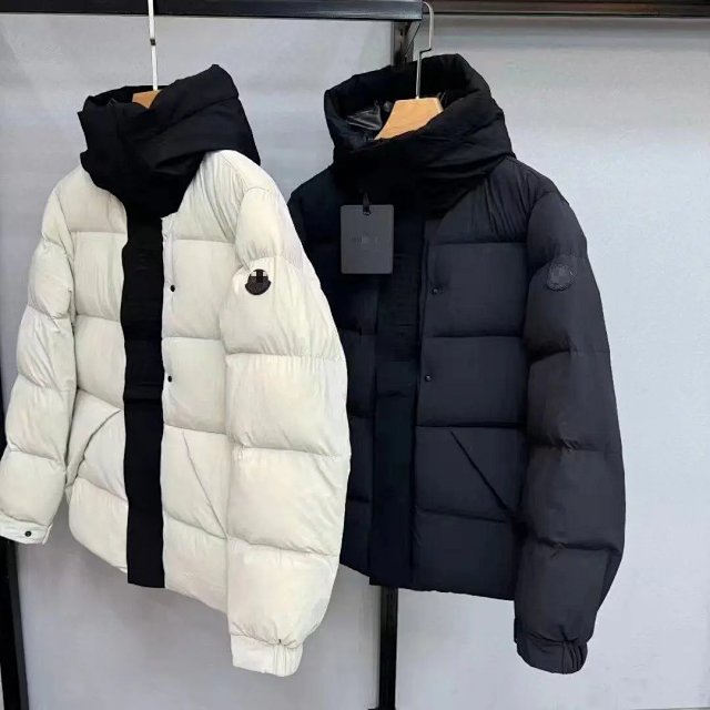 Moncler Puffer Jacket: seller detail photo 3